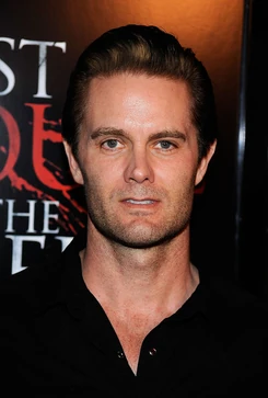 Garret Dillahunt - Criminal Min...