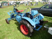 Garner tractor - reg no. 110 XUK at Holcot 08 - P8240028