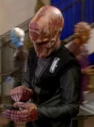 Alien dignitary 5 2155