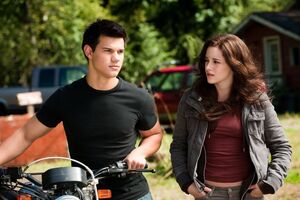 Jacob and Bella.jpg (73 KB)