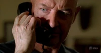 4x09 AnsweringThePhone.jpg