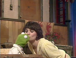 Kermit linda kiss