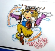 Piggy plane logo