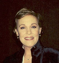 220px-JulieAndrews face