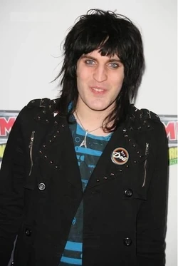 NoelFielding