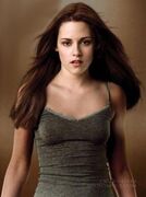 BellaSwanNewMoonTS