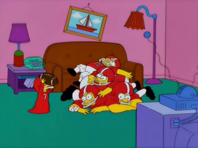 http://images2.wikia.nocookie.net/__cb20100707230853/simpsons/images/8/8d/CouchGagS12E08.jpg