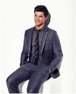 Taylor-TW-jacob-black-8151159-650-802