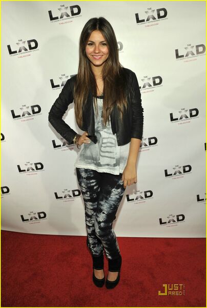 victoria justice icarly. Featured on:Victoria Justice,