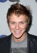 Charlie bewley 2662205