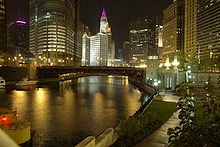 Chicago River at Night ‎