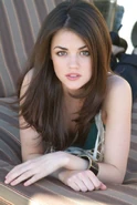Lucy-hale