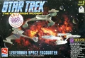 AMT Model kit 8254 Legendary Space Encounter 1996.jpg