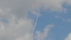 1x02-Rockets Red Glare.jpg