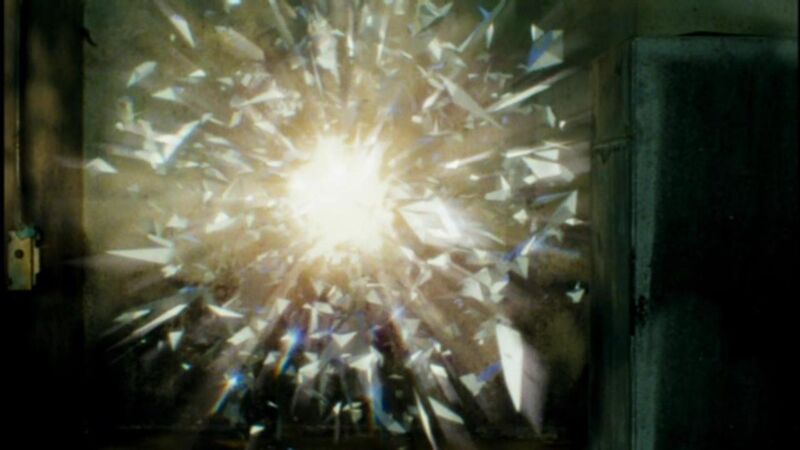 http://images2.wikia.nocookie.net/__cb20100921204546/primeval/images/thumb/c/cd/Episode2.1_22.jpg/800px-Episode2.1_22.jpg