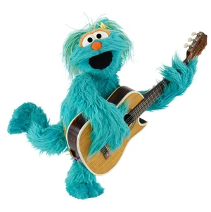 Rosita-with-her-Guitar.jpg
