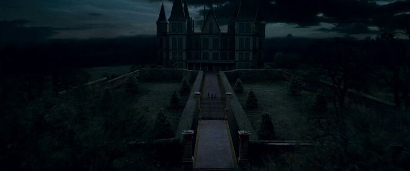 File:DH trailer2 Malfoy Manor.jpg