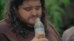6x17-Hurley's Coronation.jpg