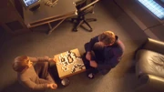 Trip und 'Charles' spielen Go.jpg