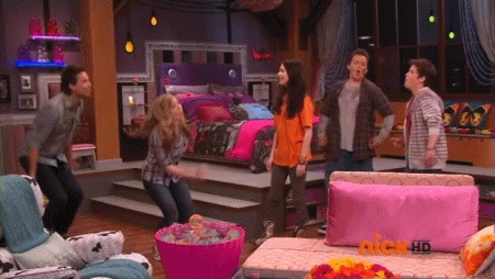 http://images2.wikia.nocookie.net/__cb20101018190560/icarly/images/5/5a/Imgres.gif