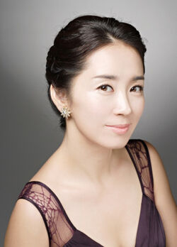Yoon Yoo Sun1