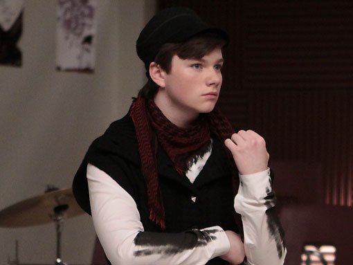 Champagne publikum Gnide Ever wonder how can Kurt Hummel afford to dress so fashionably on “Glee”  when he is from a struggling middle class family?