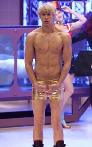 Sam-Evans-glee-16609030-1662-2400