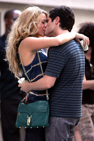 blake lively y penn badgley. Blake-lively-and-penn-adgley