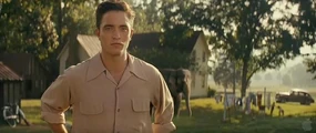 Pattinson-Water-Elephants