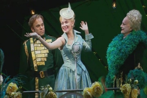 Why Did Norbert Leo Butz Leave Wicked
