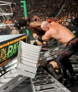 Kane chokeslam Kingston