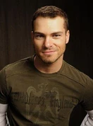 Shawn Roberts 1241111907