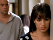 420x316-alg glee rachel