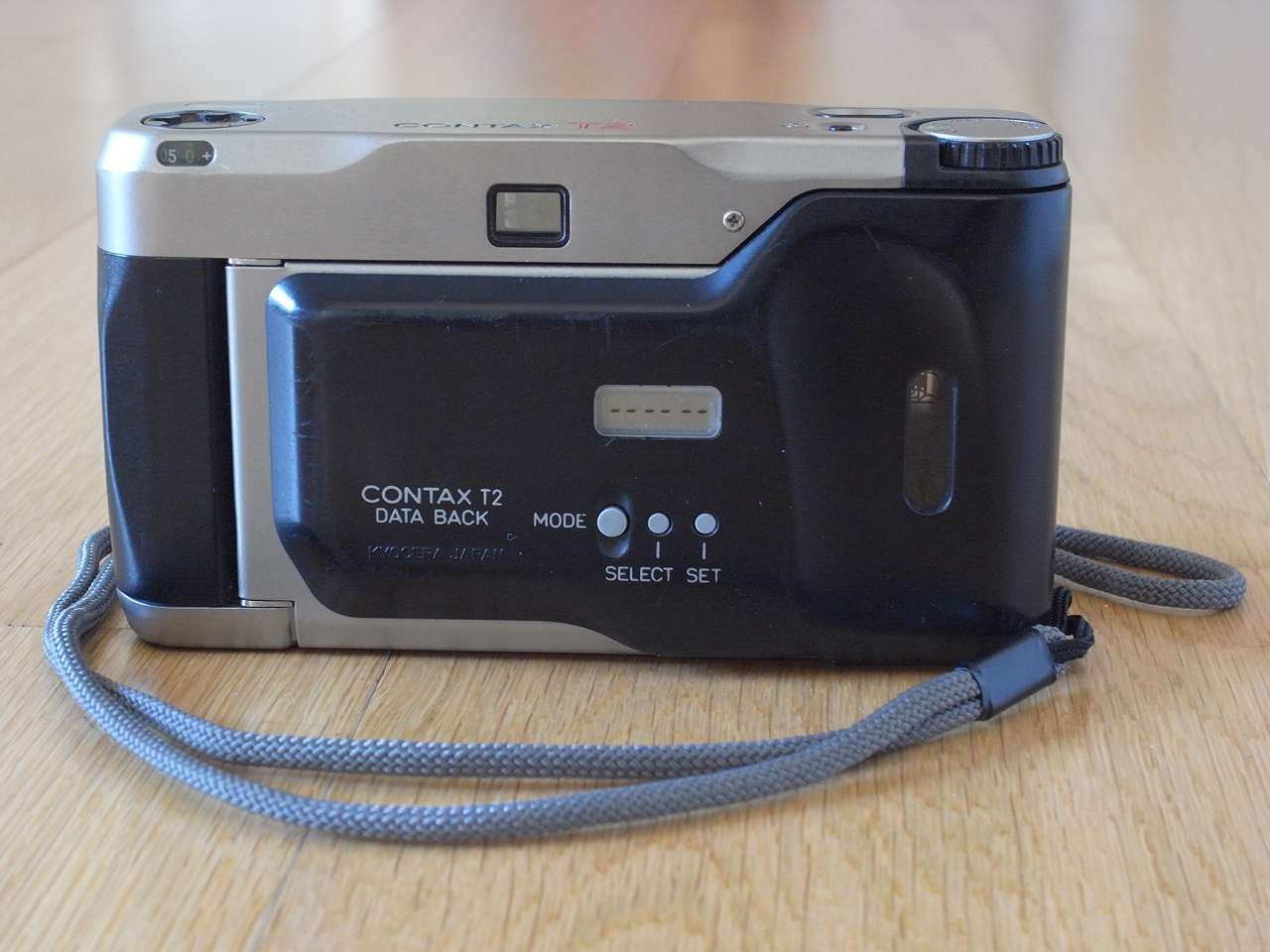 Contax T2 Camerapedia