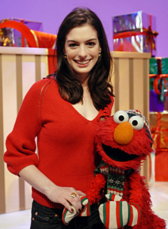 AnneHathaway-Elmo