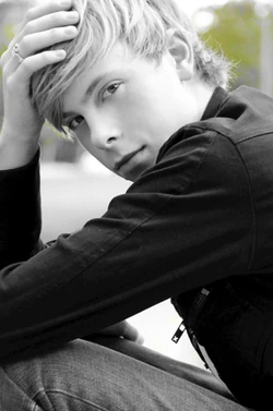 Riker sideways shot