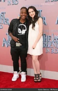 Leon-thomas-and-elizabeth-gillies-last-0SIOd8