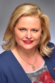 Elizabeth Vitouch.jpg