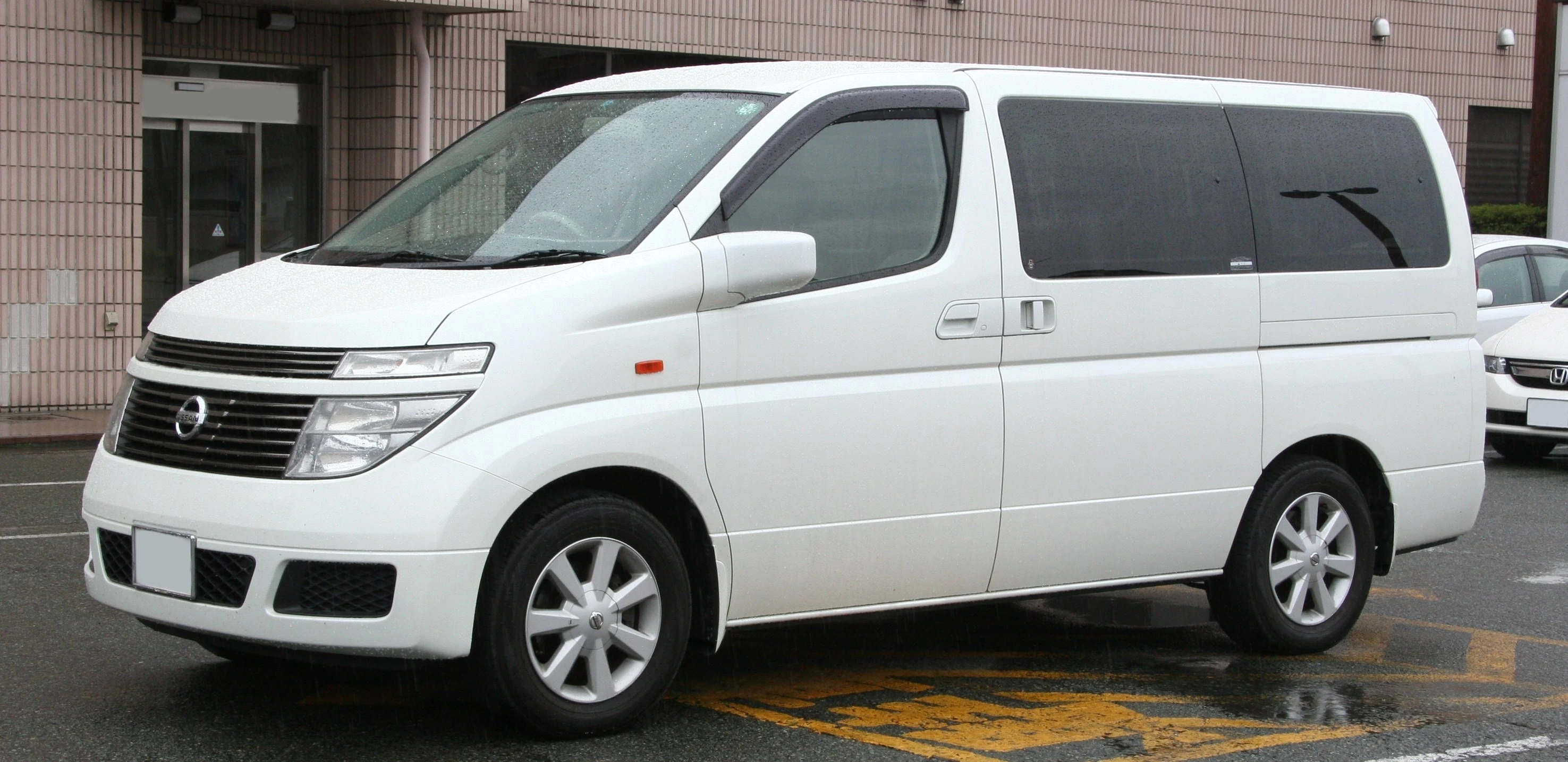 nissan elgrand e51