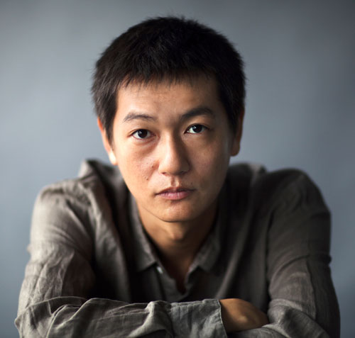 短髪・坊主のイケメン俳優ヘアスタイル画像