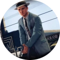 Logo Outfits.png