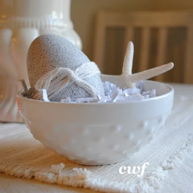 http://www.cwfrosting.com/2011/04/milk-glass-ish