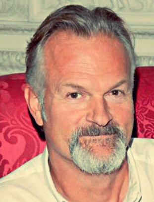 Clive-Mantle-200