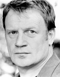 Mark-Lewis-Jones-200
