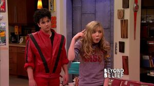 ICarly-3x17-iBelieve-in-Bigfoot-icarly-21406247-1280-720.jpg