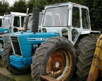 County 764 4WD