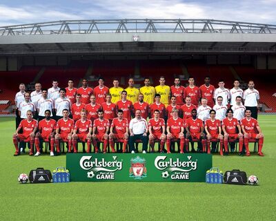 LiverpoolSquad2009-2010.jpg