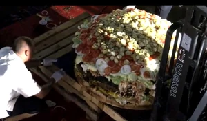 Worldlargeburger.png