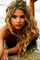 Ashley-benson-mobile-wallpaper
