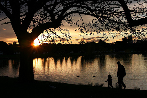 File:Father and Daughter, Sunset at Centennial Park Sydney Australia.jpg